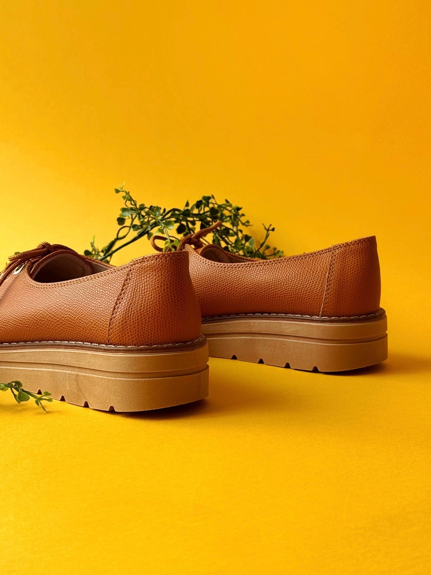 Oxford Lore Miel