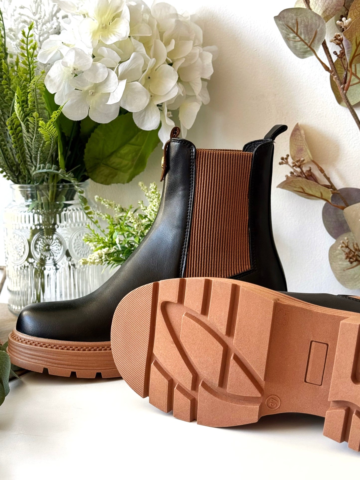 Botines Oria Negro Miel
