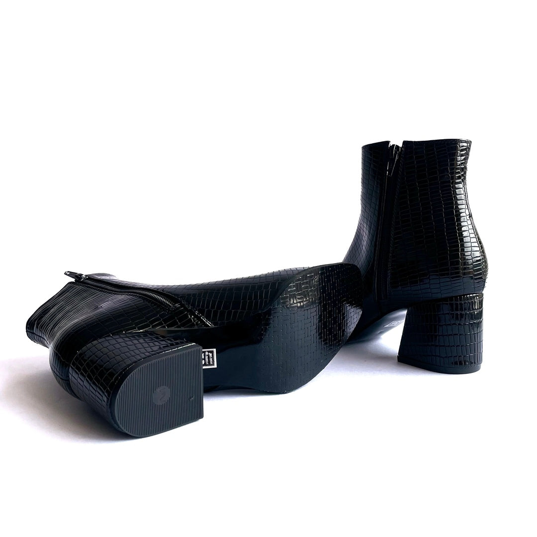 Botines Silvi Negro Charol