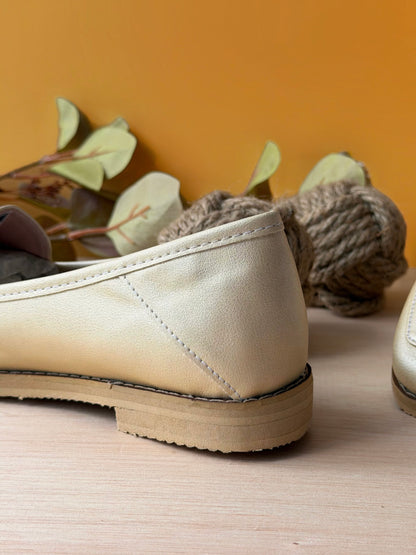 Mocasines Nina Champaña