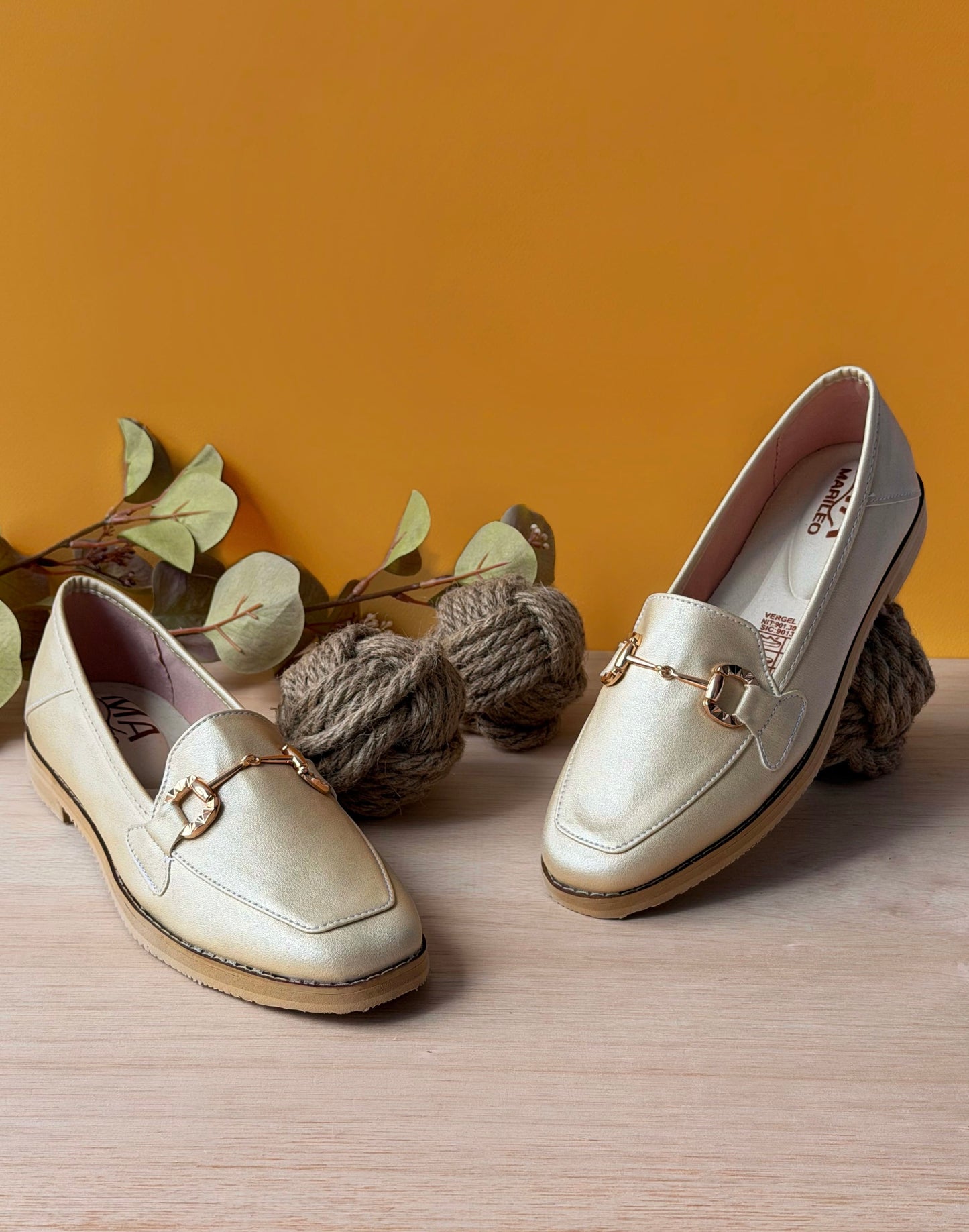 Mocasines Nina Champaña