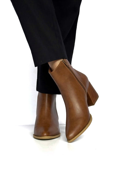 Botines Angie Almendra