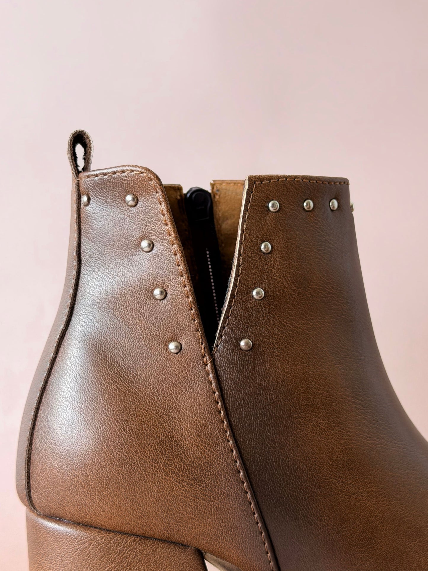 Botines Marie Canela