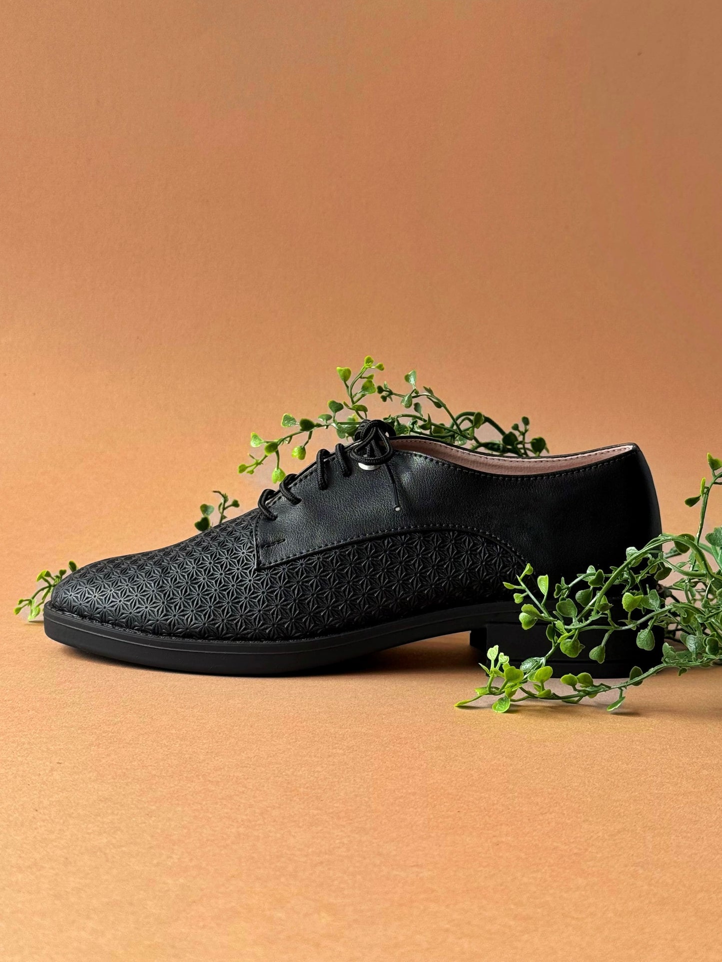 Oxford Saly Negro