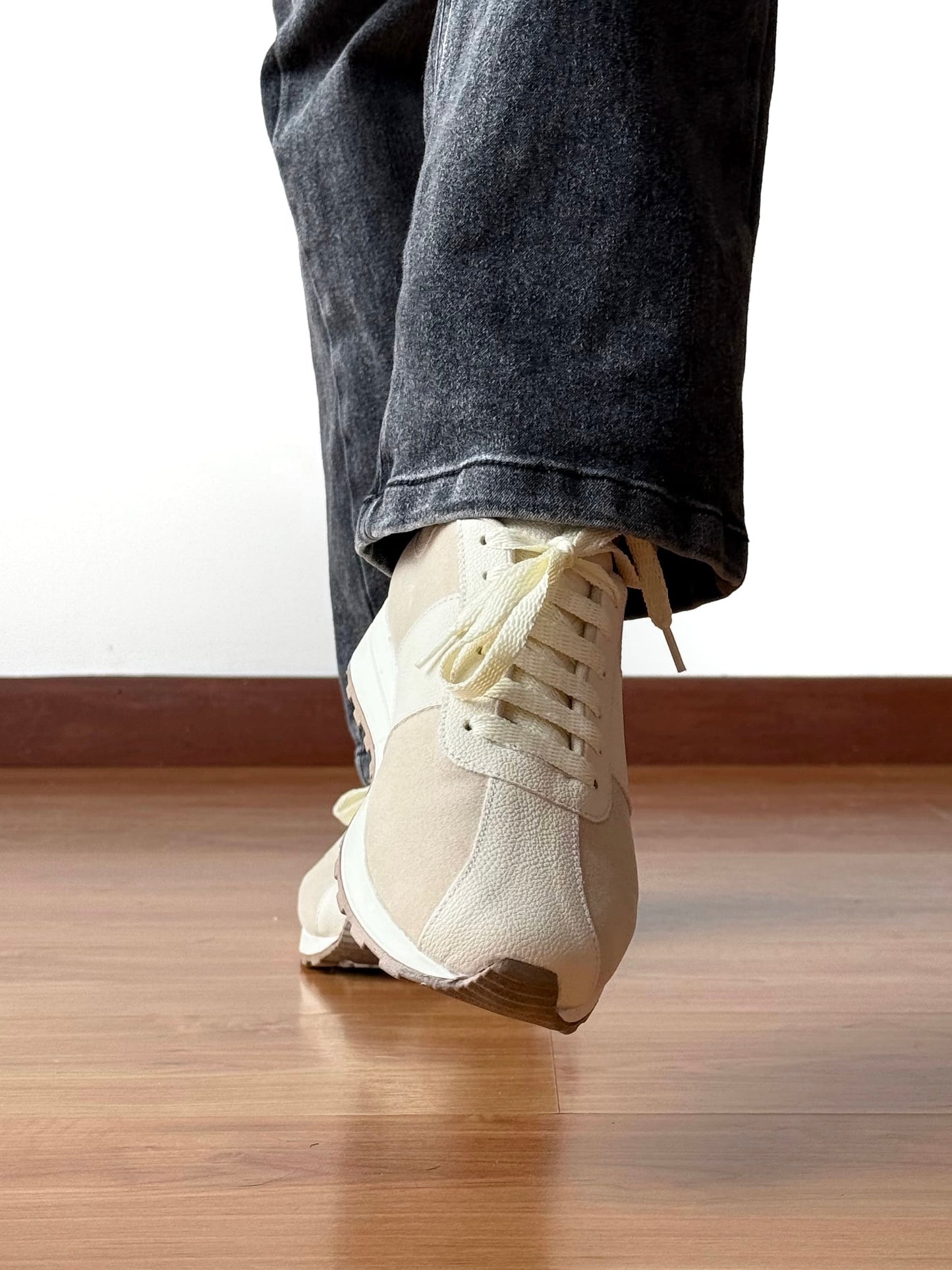 Tenis Chai Beige