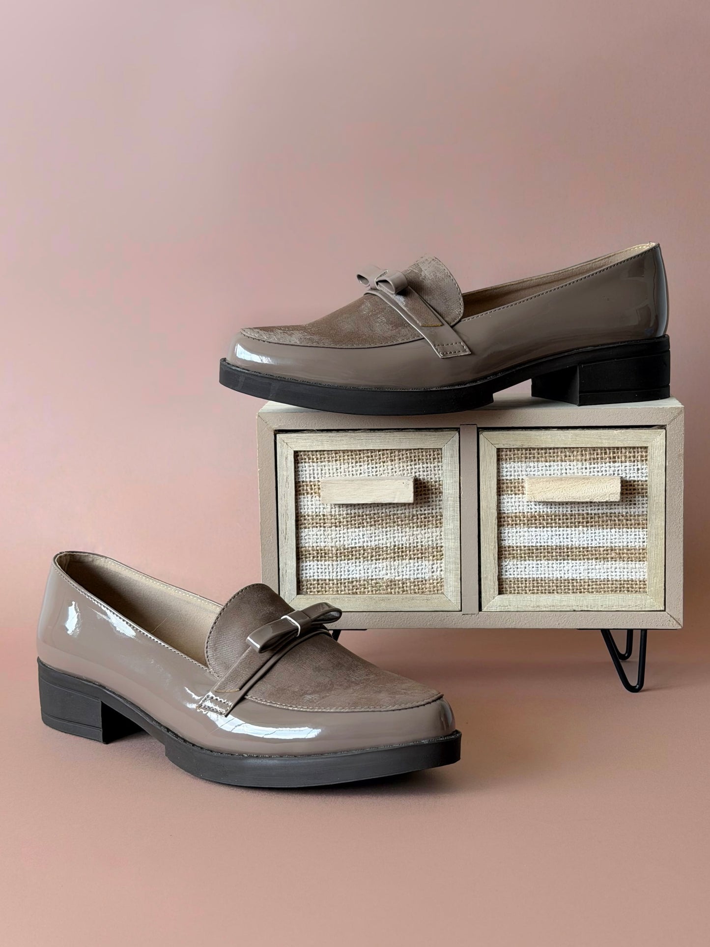 Mocasines Gigi Almendra