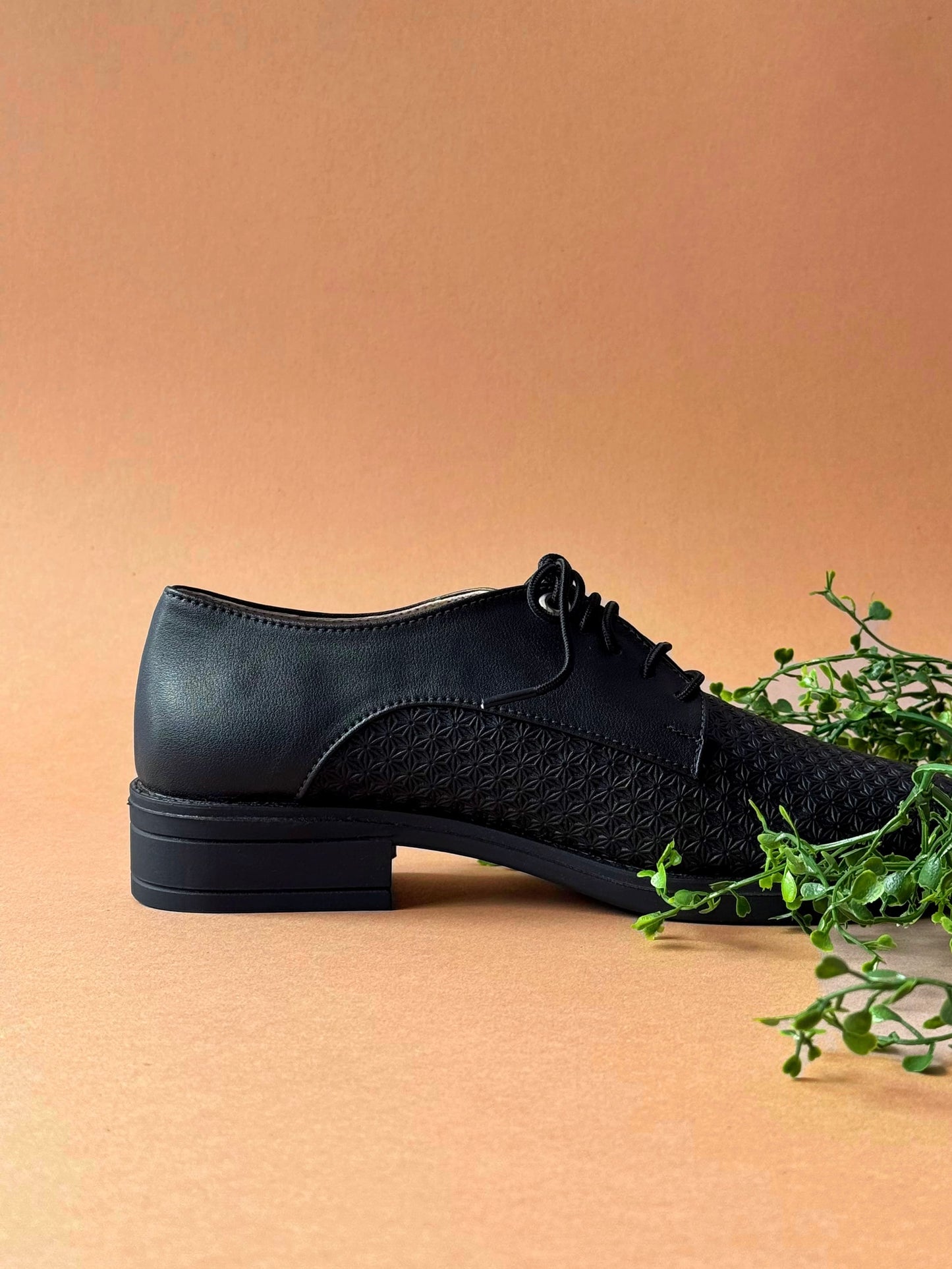 Oxford Saly Negro